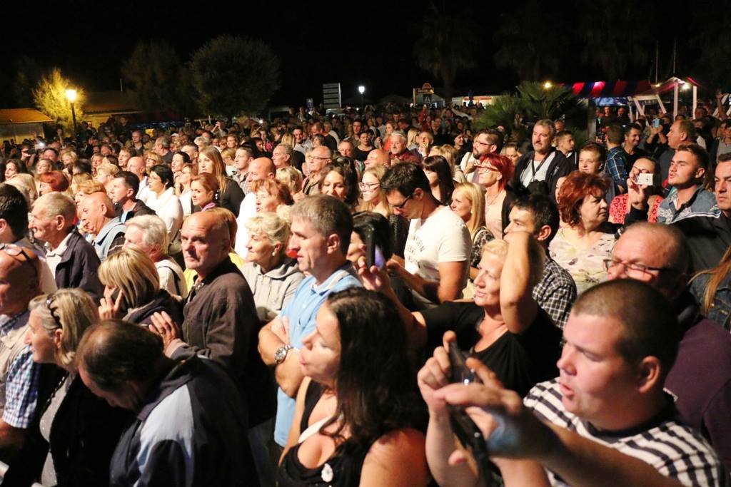 Virsko ljeto 2015. završeno koncertom Halida Bešlića Virsko ljeto 2015. završeno koncertom Halida Bešlića