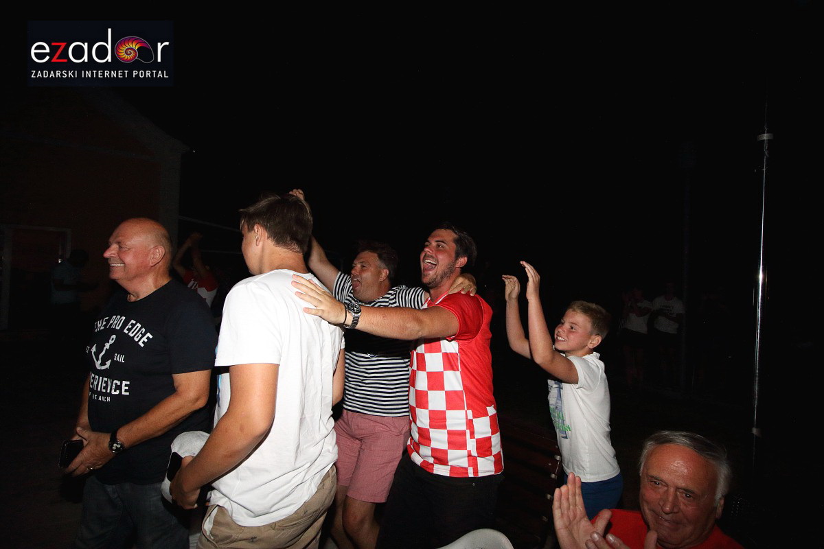 Bibinje: Navijanje za Vatrene i fešta nakon pobjede nad Rusijom