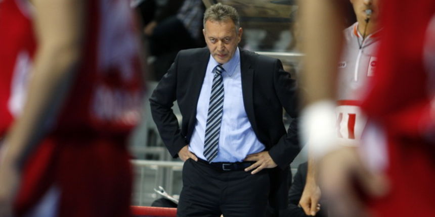 Zadar, 211109.
Dvorana na Visnjiku.
Utakmica 9. kolo NLB lige izmedju KK Zadar – KK FMP.
Na fotografiji: trener Zadra Zmago Sagadin.
Foto: Jure Miskovic / CROPIX Zadar, 211109.
Dvorana na Visnjiku.
Utakmica 9. kolo NLB lige izmedju KK Zadar – KK FMP.
Na fotografiji: trener Zadra Zmago Sagadin.
Foto: Jure Miskovic / CROPIX