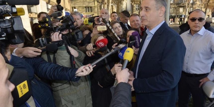 Dolazak clanova na sjednicu Predsjednistva HDZ-a. Tomislav Karamarko. Photo: Marko Lukunic/PIXSELL Dolazak clanova na sjednicu Predsjednistva HDZ-a. Tomislav Karamarko. Photo: Marko Lukunic/PIXSELL