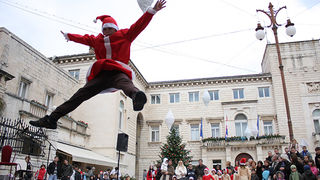 Image 1032341 (auto)