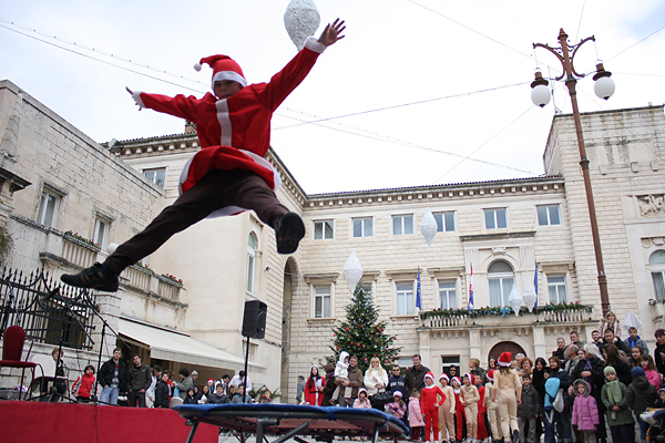 Image 1032341 (auto)