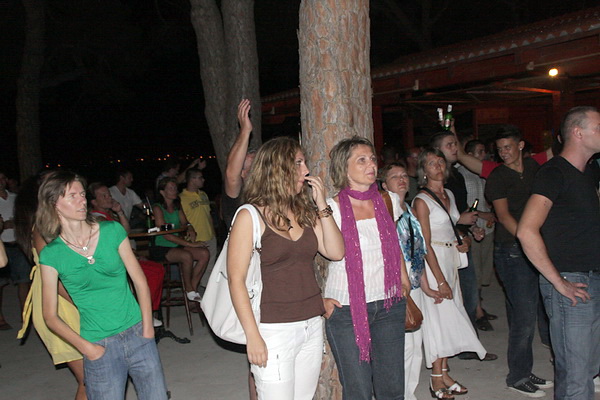 Biograd na Moru 17. srpnja 2009: Nastup Mladena Grdovica u diskoteci Marina Biograd na Moru 17. srpnja 2009: Nastup Mladena Grdovica u diskoteci Marina