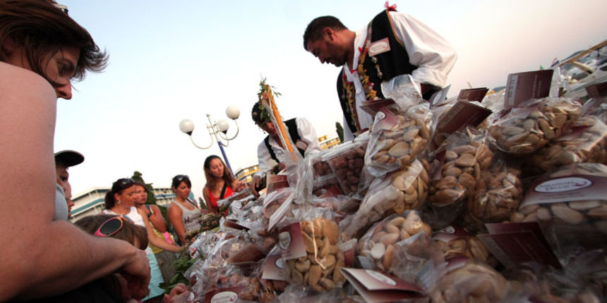 Biograd: Večer starih zanata i rukotvorina (foto: Marin Gospić) Biograd: Večer starih zanata i rukotvorina (foto: Marin Gospić)