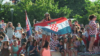 Zadar priredio čudesan doček svojim Vatrenim herojima (1)