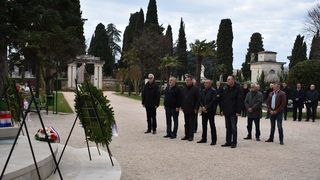 Polaganje vijenaca Polaganje vijenaca