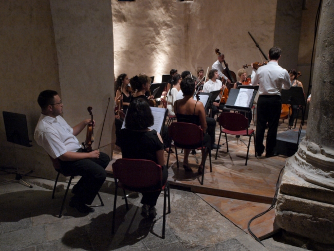 OLYMPUS DIGITAL CAMERA OLYMPUS DIGITAL CAMERA