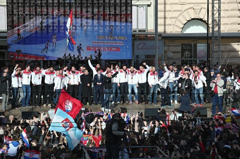 Brončani kauboji svečano dočekani na Trgu bana Josipa Jelačića. Foto: Goran Stanzl/PIXSELL