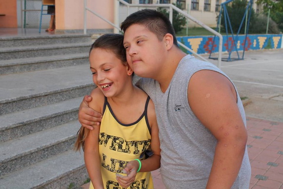 Benkovac: građanska akcija “Kad se male ruke slože – za veseliji grad” Benkovac: građanska akcija “Kad se male ruke slože – za veseliji grad”