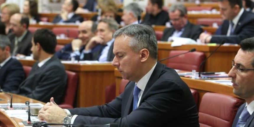 Darinko Kosor, Foto: Zeljko Lukunic/PIXSELL Darinko Kosor, Foto: Zeljko Lukunic/PIXSELL