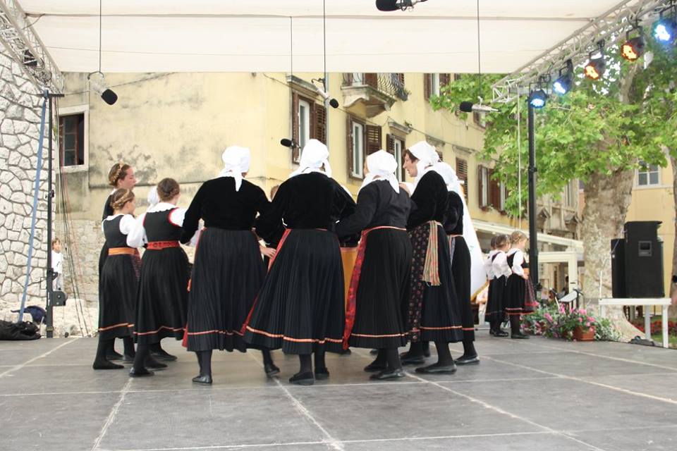 smotra folklora; etno dani