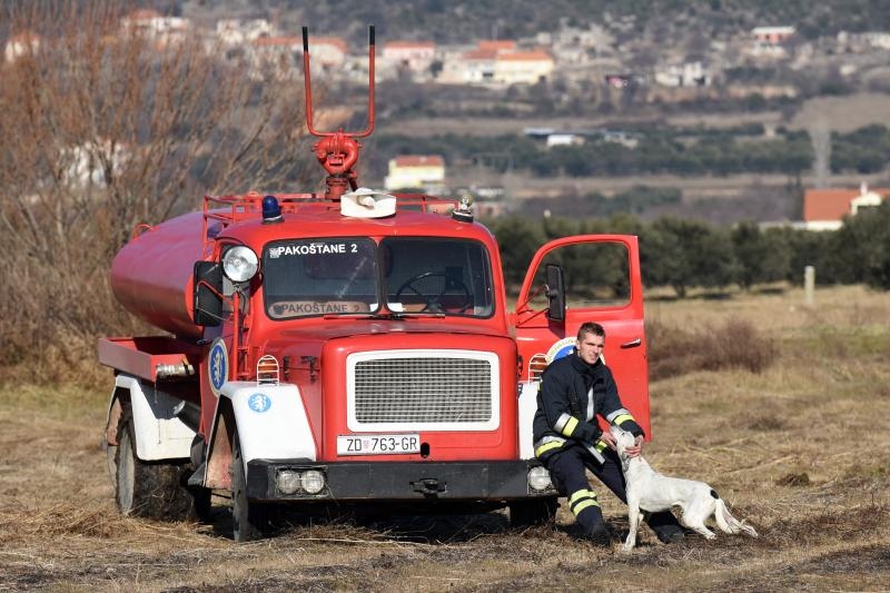 Požar u ornitološkom rezervatu Parka prirodeP Vransko jezero Požar u ornitološkom rezervatu Parka prirodeP Vransko jezero