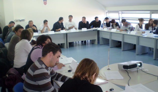 ZADRA: Seminar Vještine pregovaranja i govorne vještine