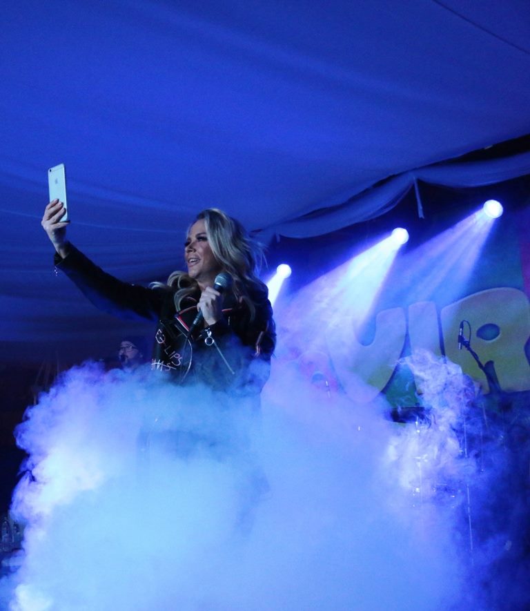 Virske maškare: Maja Šuput zapalila ledenu virsku večer Virske maškare: Maja Šuput zapalila ledenu virsku večer