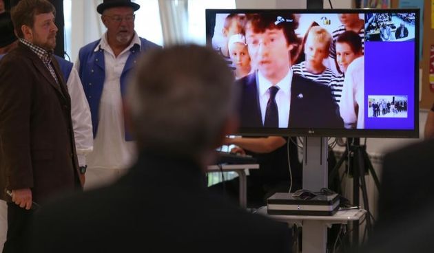 Tehnicki ministar znanosti, obrazovanja i sporta Predrag Sustar javio se putem videolinka s Velog Iza. Photo: Igor Soban/PIXSELL