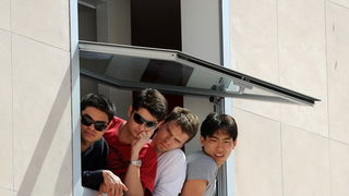 Zadar, 040513.
Plesna udruga Gesta je danas nastupom na Kalelargi najavila zadarski plesni festival in memoriam Nives Simatovic Predovan koji ce poceti 18. svibnja.
Na fotografiji: publika.
Foto: Luka Gerlanc / CROPIX Zadar, 040513.
Plesna udruga Gesta je danas nastupom na Kalelargi najavila zadarski plesni festival in memoriam Nives Simatovic Predovan koji ce poceti 18. svibnja.
Na fotografiji: publika.
Foto: Luka Gerlanc / CROPIX