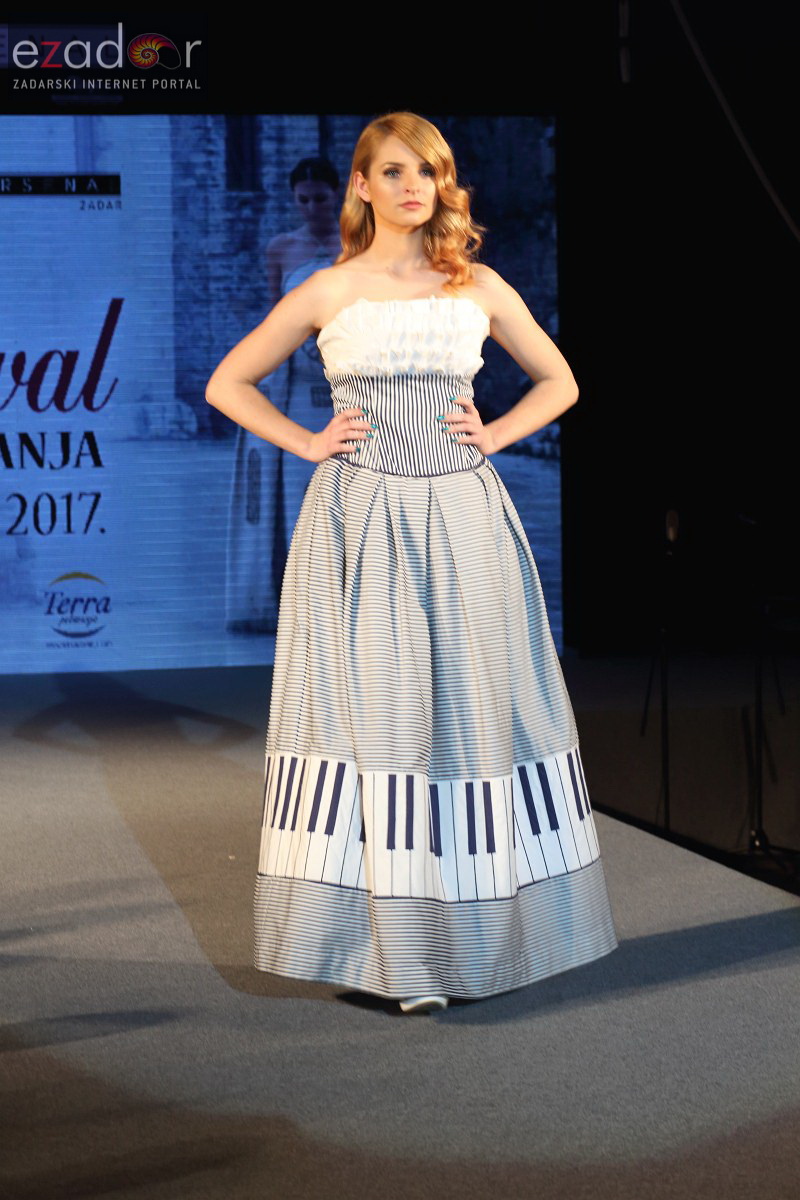 10. Festival vjenčanja: Modna revija vjenčanica i revija cvijeća 5. ožujka 2017.