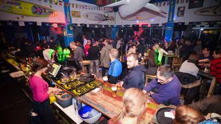 Ante Cash @ Famous Beach Bar