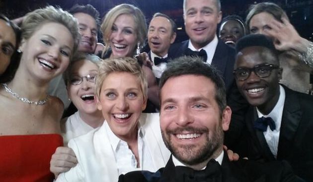 SElfie s Oskara koji je na svom twitteru objavila Ellen DeGeneres