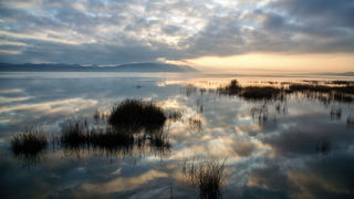 Čarobno jutro na Vranskom jezeru Čarobno jutro na Vranskom jezeru