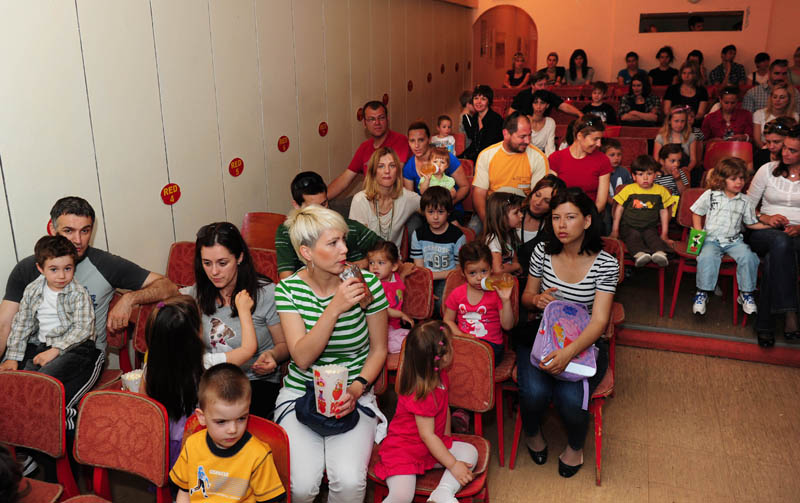 Kazaliste lutaka Zadar: Odigrana “Crvenkapica” posljednja predstava u dvorani u Jazinama, Foto; Nenad Marcev