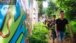 Simboličnim rušenjem zida započeo je urbani festival KvartArt na Voštarnici