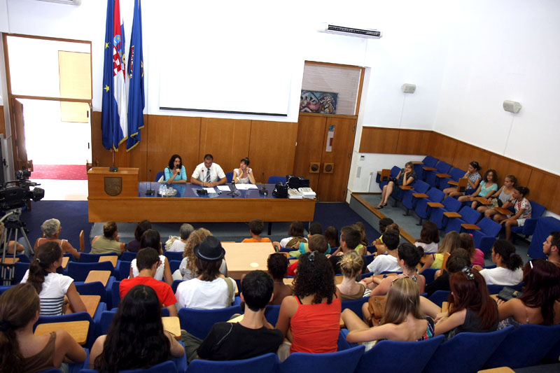 Učenici iz Romansa u posjeti Gradskoj upravi Grada Zadra