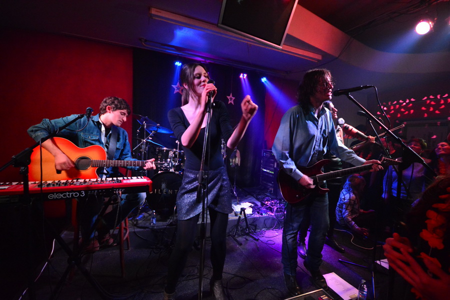 Silente @ Qbar, foto: Iva Perinčić Silente @ Qbar, foto: Iva Perinčić