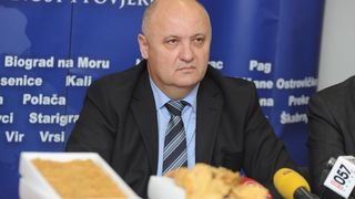 Zadar – Zadarska policija razbila veliki lanac krijumcarenja duhana. Zaplijenjeno je 2,5 tone duhana vrijednosti oko tri miljuna kuna. Photo: Hrvoje Jelavic/PIXSELL Zadar – Zadarska policija razbila veliki lanac krijumcarenja duhana. Zaplijenjeno je 2,5 tone duhana vrijednosti oko tri miljuna kuna. Photo: Hrvoje Jelavic/PIXSELL