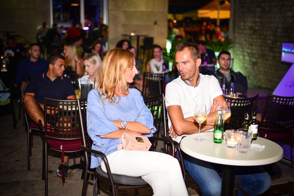 Klapa Contra oduševila u Teatro Baru i Zlatnom kutiću. Foto: Iva Perinčić Klapa Contra oduševila u Teatro Baru i Zlatnom kutiću. Foto: Iva Perinčić