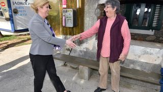 Predsjednica Grabar Kitarović u posjeti Olibu. Foto: Dino Stanin/PIXSELL