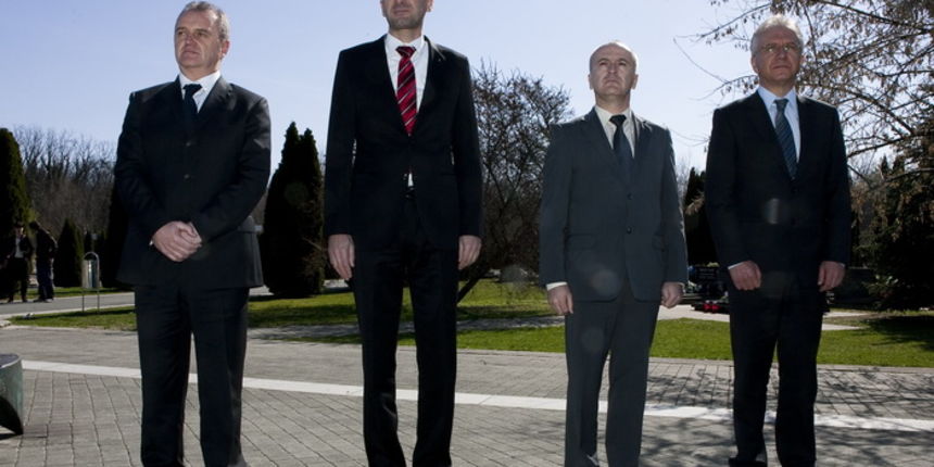 Vukovar, 270312.U posjet Vukovaru danas su zajednicki dosla cetiri ministra Vlade RH,ministar turizma Veljko Ostojic,ministar obrane Ante Kotromanovic,ministar zdravlja Rajko Ostojic i ministar branitelja Predrag Matic Fred.Ministri su s domacinima grado