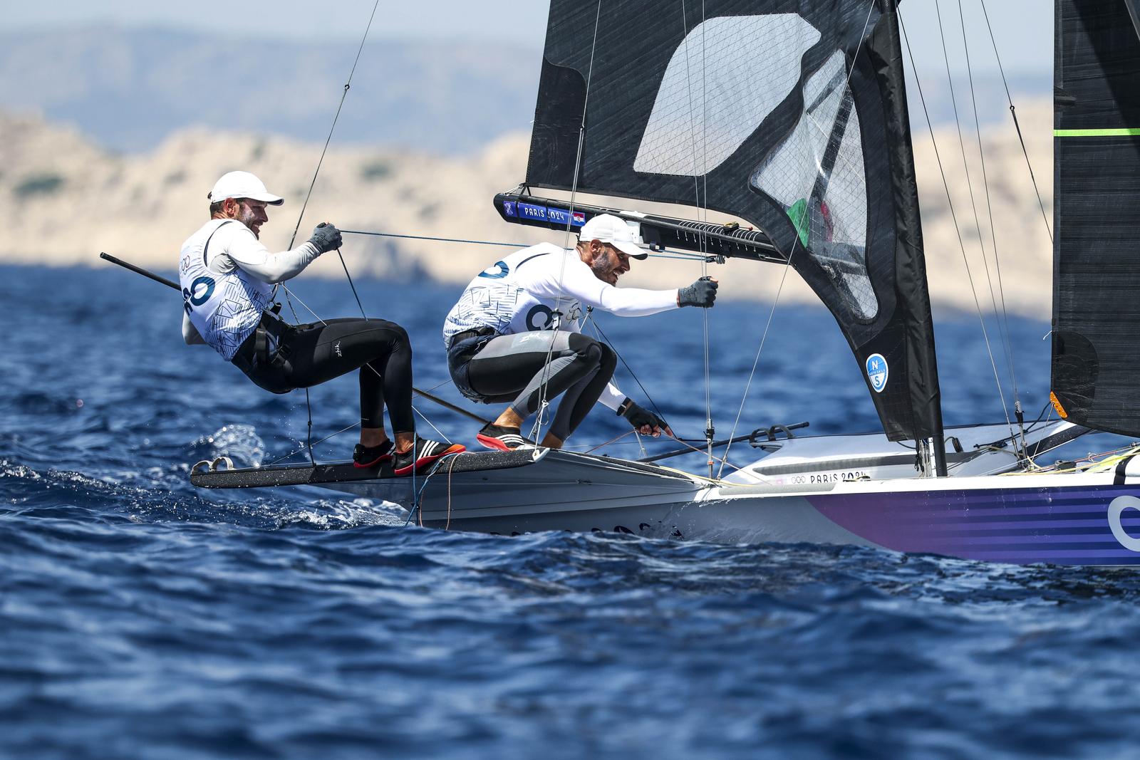 OI Pariz 2024: Braća Fantela u klasi 49er na regatnom polju u Marseilleu