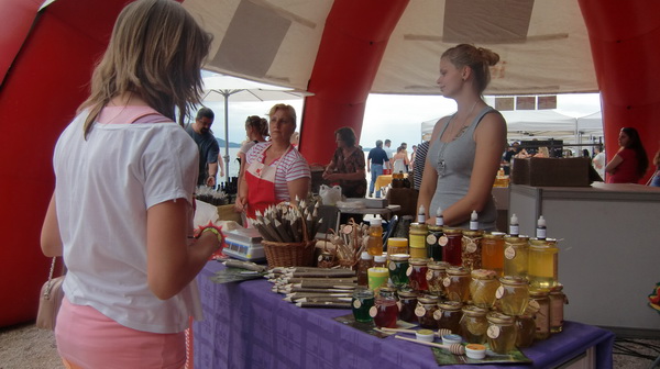 Image 378337 (auto) Image 378337 (auto)