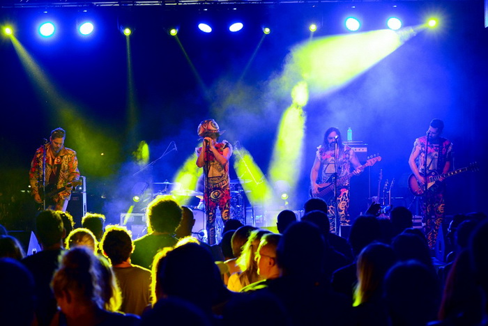 U povodu 4. rođendana Boutique hostela Forum, “najpristojniji mogući” riječki Let 3 održao je fenomenalan koncert na antičkom Forumu