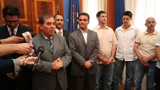 Image 1203387 (auto)