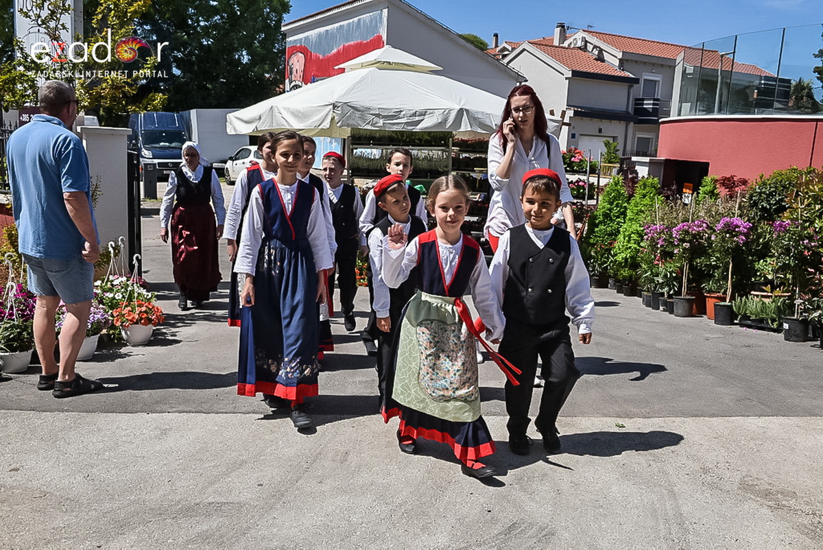 Svečano otvoren 18. Festival cvijeća Zadarske županije u Sv. Filip i Jakovu