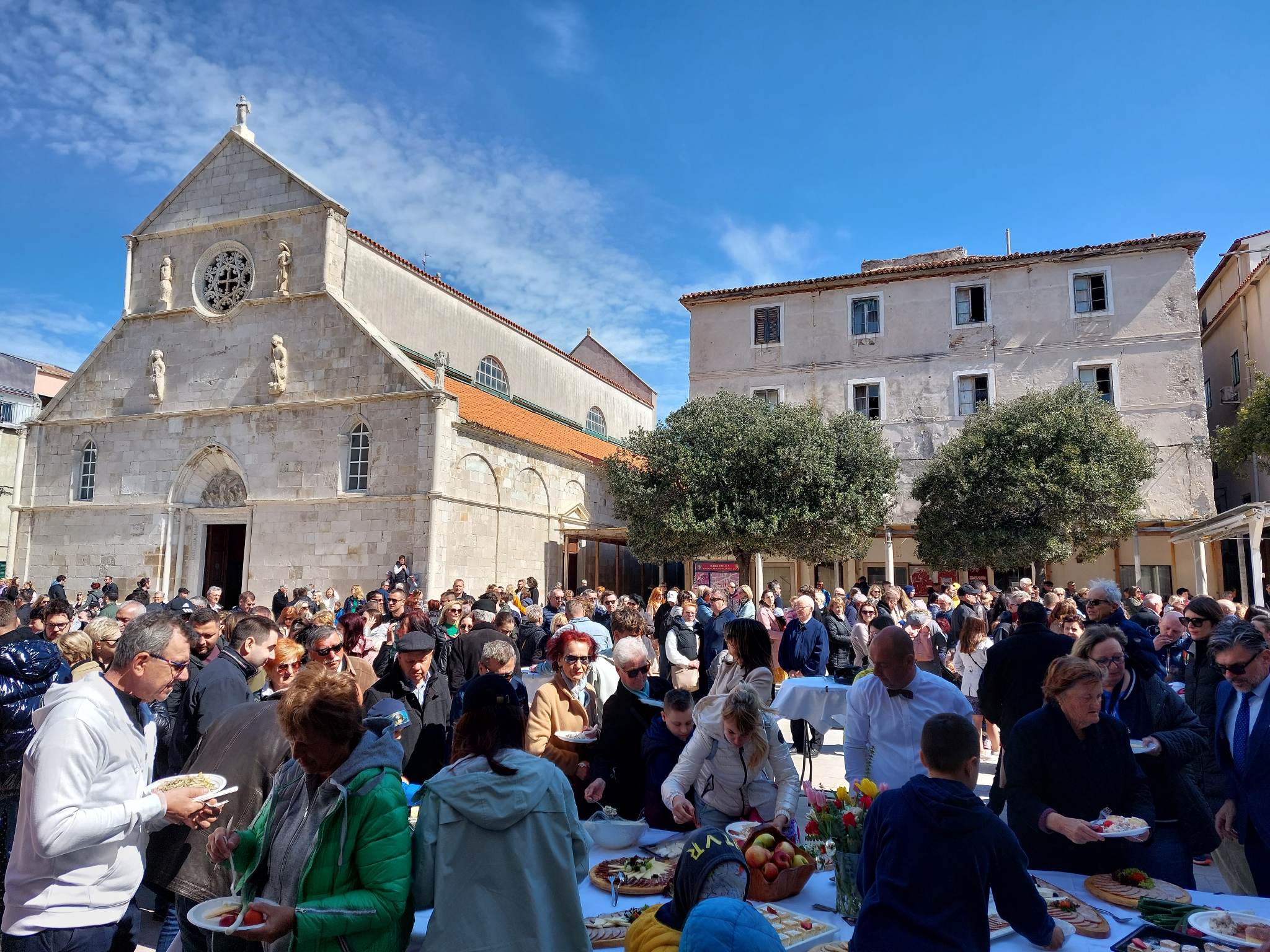 uskršnji doručak u Gradu Pagu