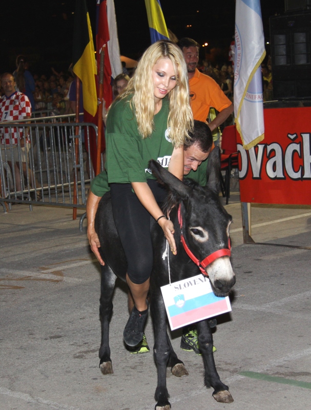 Tisno: 6. Međunarona “Trka tovarov”, Foto: Edin Kadić Tisno: 6. Međunarona “Trka tovarov”, Foto: Edin Kadić