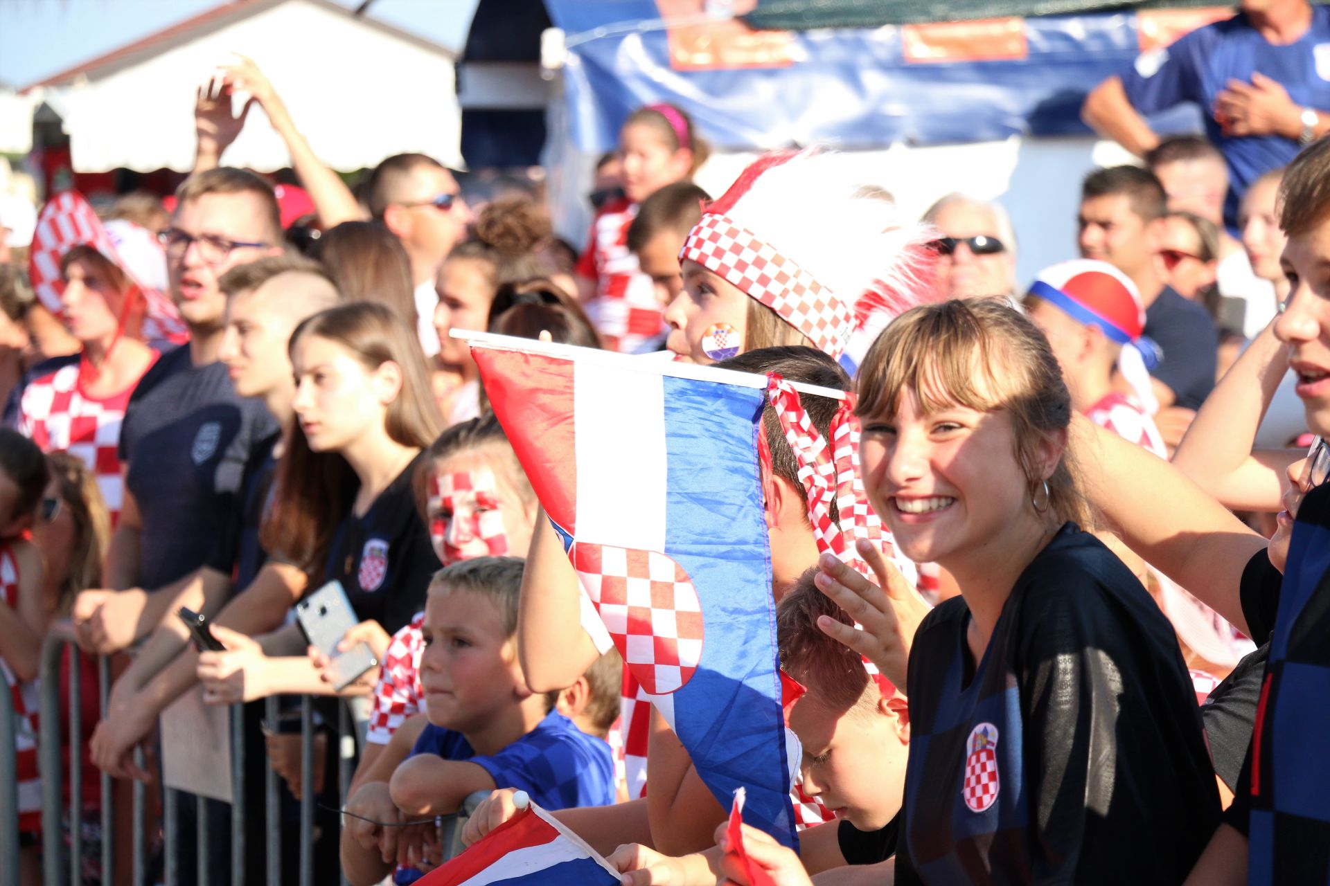 Na Viru se svim srcem navijalo za Vatrene