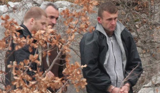 Luku Pezelja policija je odvela na mjesto zločina (Foto: 24sata.hr)