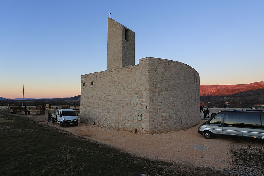 Blagdanski koncert okupio je brojne izvođače. Nastupio je Marko Perković Thompson, klapa Luna, klapa Kalelarga, klapa Hrvace