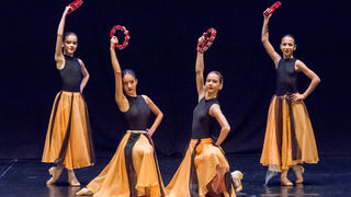 Božićna čestitka plesnog odjela Glazbene škole Blagoje Bersa