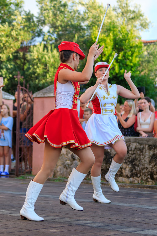 Image 5793679 (auto) Image 5793679 (auto)