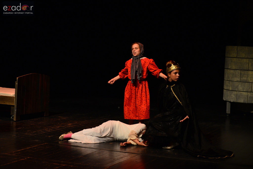 Premijera predstave “Snjeguljica” u izvedbi polaznika “Donatoline 1” Premijera predstave “Snjeguljica” u izvedbi polaznika “Donatoline 1”