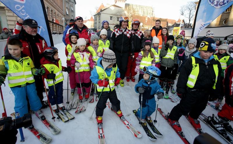 FIS World Snow Day za klince u društvu s Ivicom Kostelićem FIS World Snow Day za klince u društvu s Ivicom Kostelićem