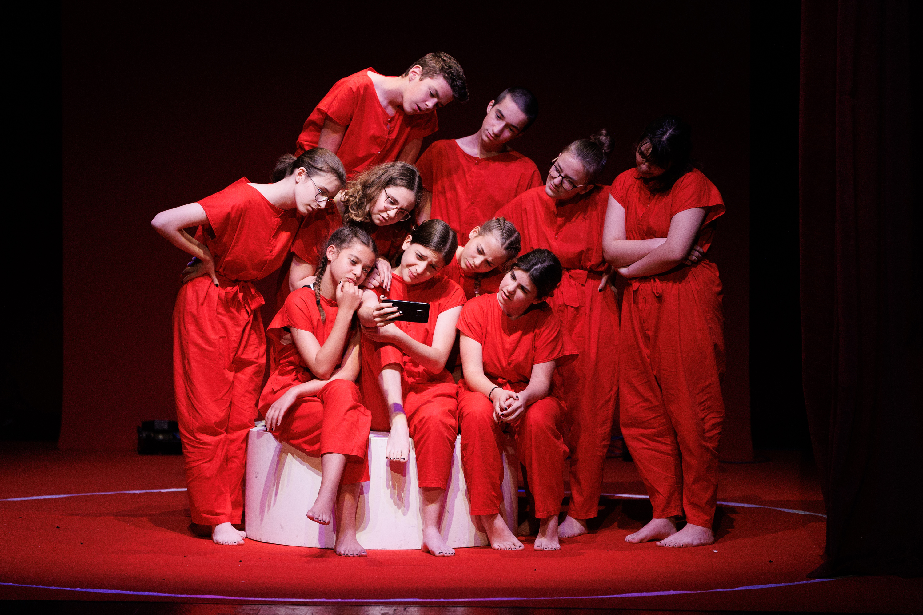 Igrajmo se: Zabranjeno mlađima od 15 strana A