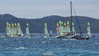 Jedrenje: SP klase 49er – drugi dan 8. svibnnja 2012, Foto: Leonard Kvarantan Jedrenje: SP klase 49er – drugi dan 8. svibnnja 2012, Foto: Leonard Kvarantan