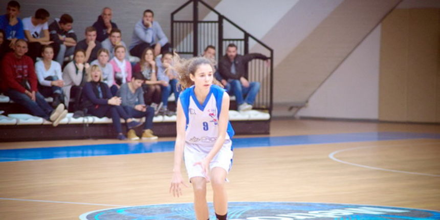 A-1 liga, 4. kolo: ŽKK Zadar – ŽKK Pula 78-40. Lara Nikpalj. Foto: Iva Perinčić A-1 liga, 4. kolo: ŽKK Zadar – ŽKK Pula 78-40. Lara Nikpalj. Foto: Iva Perinčić