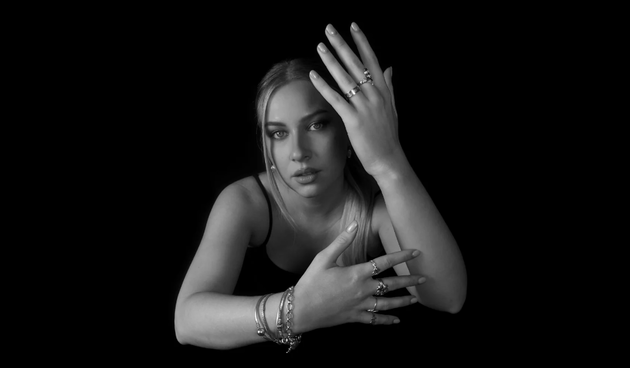 Dani Kristina predstavlja svoju prvu pjesmu